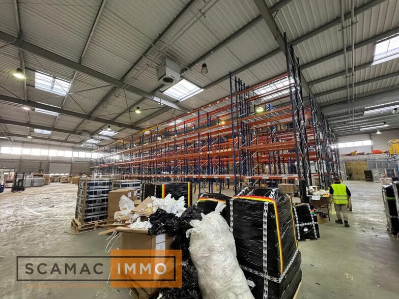 Industriel dans LIEUSAINT à louer - Photo intérieure - Image 3 de 5