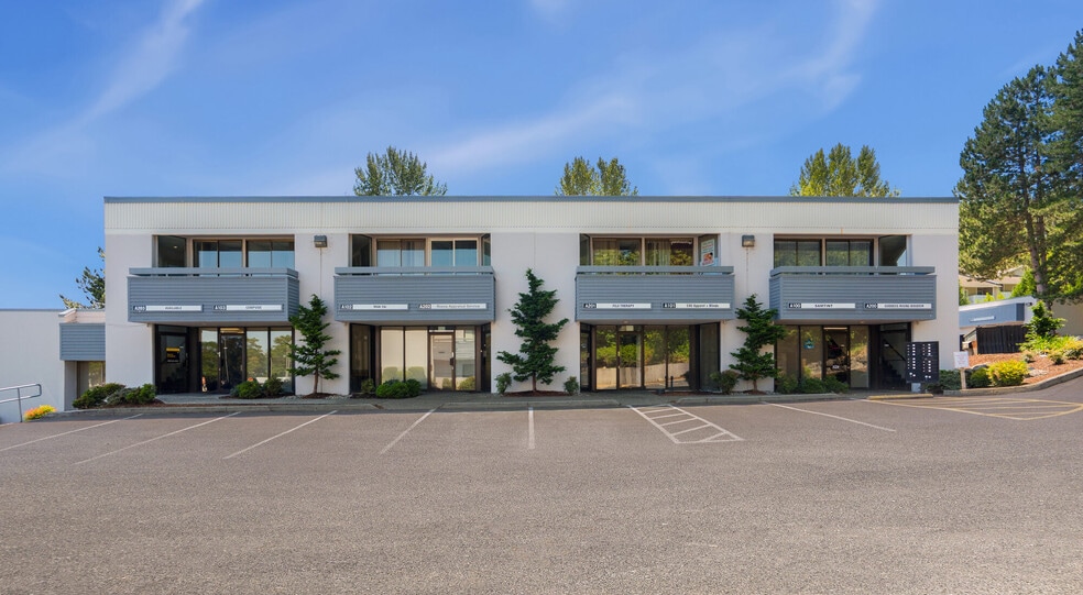 901 Rainier Ave N, Renton, WA for lease - Building Photo - Image 3 of 7