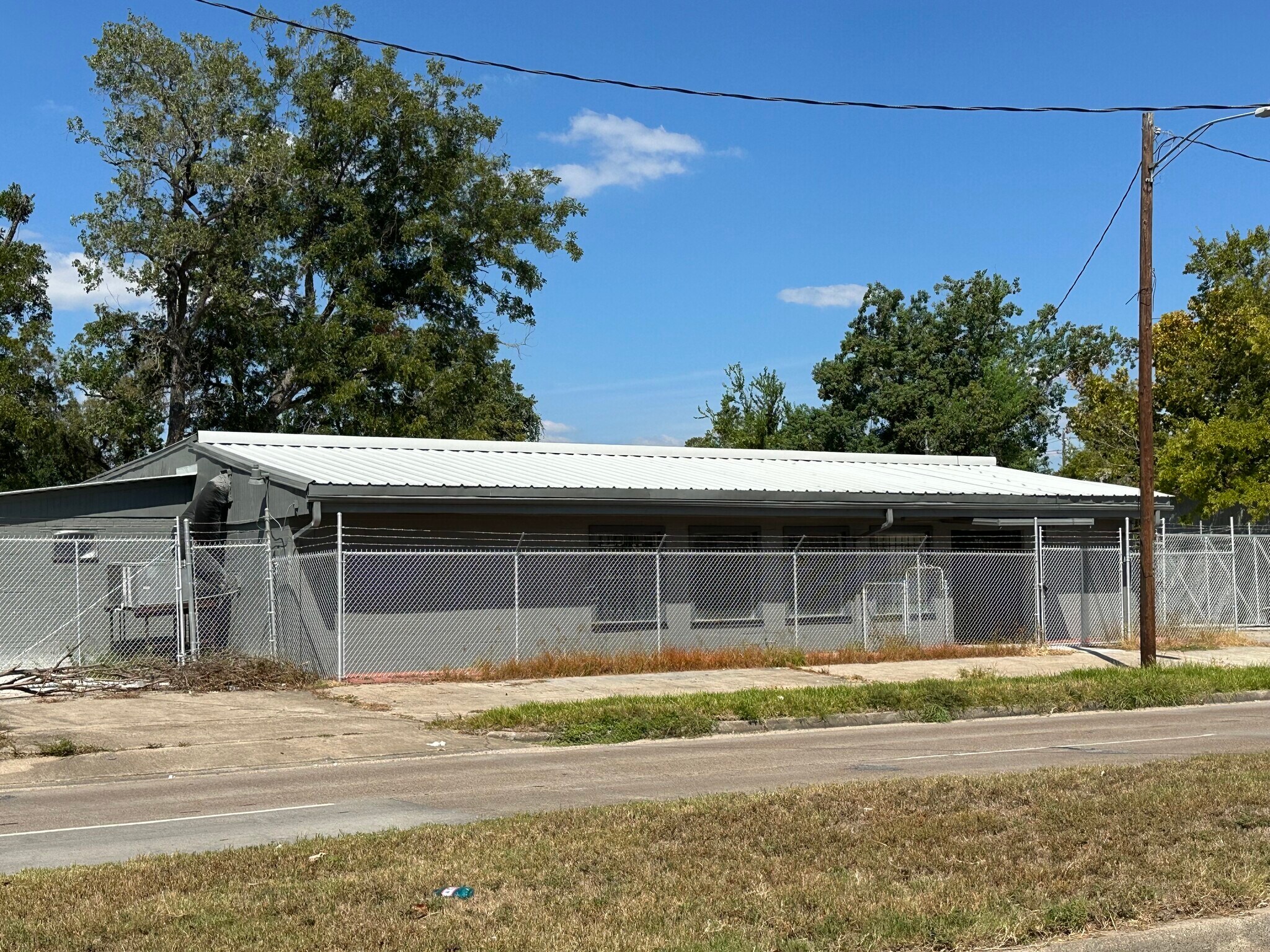 7001 Weaver Rd, Houston, TX à vendre Photo du bâtiment- Image 1 de 21