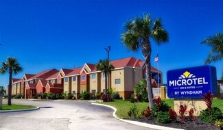 Plus de détails pour 355 E Goodnight Ave, Aransas Pass, TX - Services hôteliers à vendre
