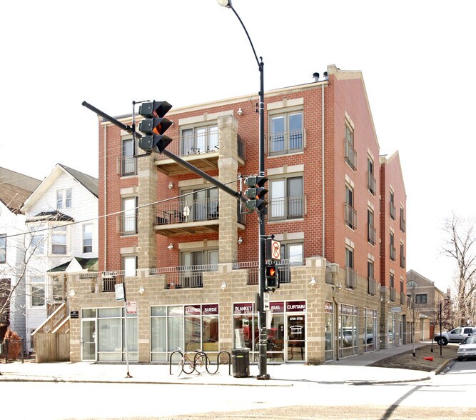 1411 W Grace St, Chicago, IL à louer - Photo du bâtiment - Image 1 de 9