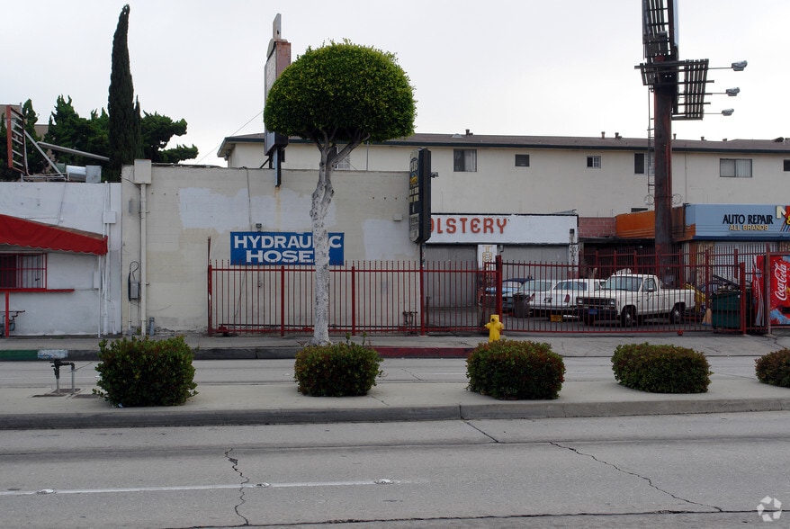 310 N La Brea Ave, Inglewood, CA à vendre - Photo du bâtiment - Image 2 de 15