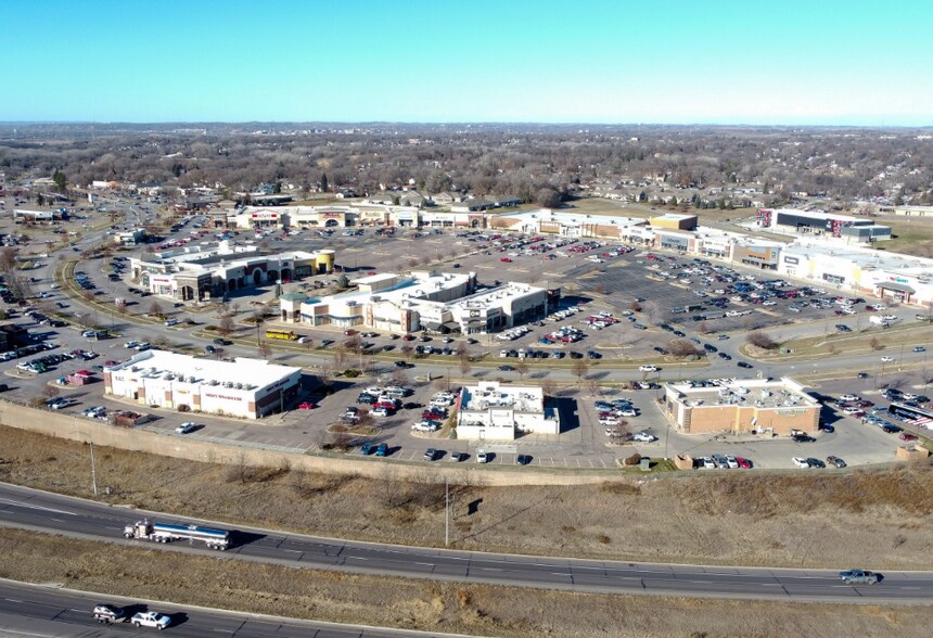 4149 Sergeant Rd, Sioux City, IA à louer - Photo du bâtiment - Image 2 de 7
