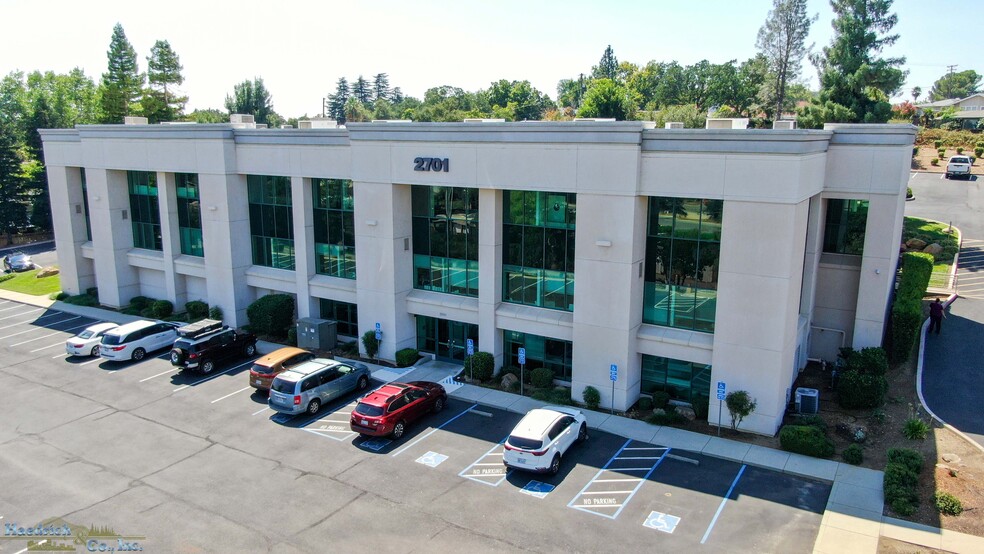 2701 Old Eureka Way, Redding, CA for lease - Building Photo - Image 1 of 8