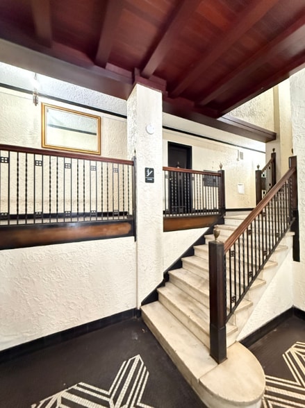 631 S 4th St, Springfield, IL for sale - Building Photo - Image 3 of 14