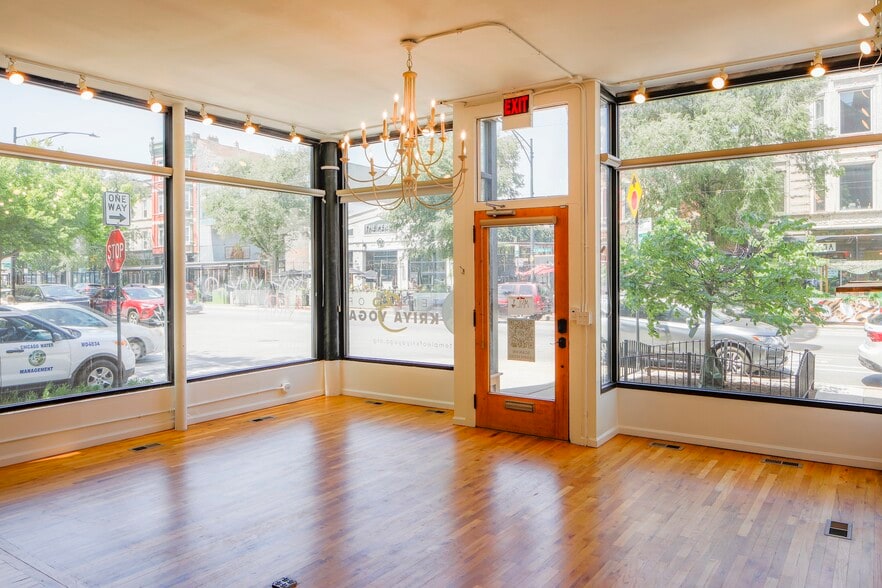 1925 W Division St, Chicago, IL for sale - Building Photo - Image 3 of 38