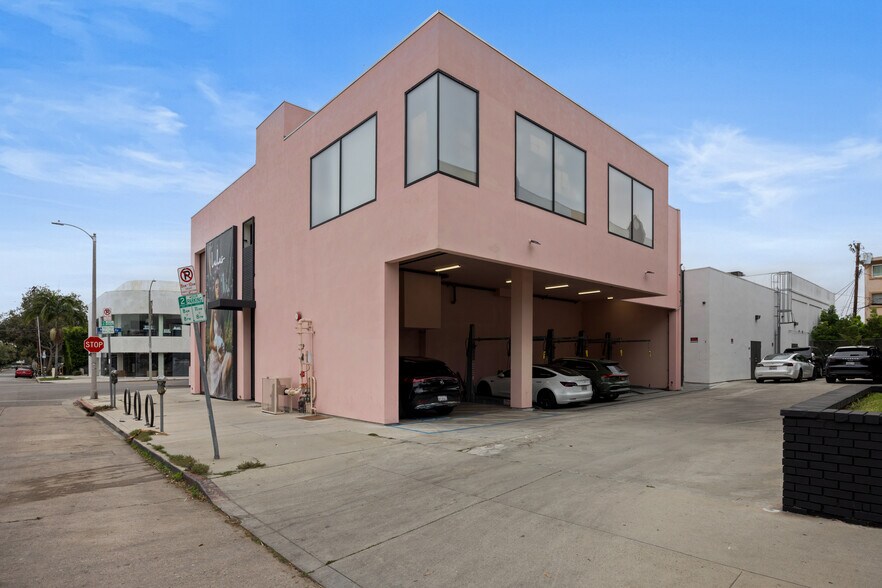 8303-8315 Melrose Ave, West Hollywood, CA à louer - Photo du bâtiment - Image 3 de 3