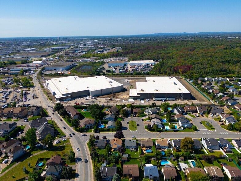 141 Boul Bellerose O, Laval, QC à louer - Aérien - Image 3 de 9