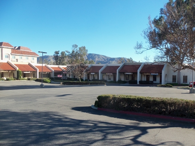 3158-3166 W Ramsey St, Banning, CA for lease - Building Photo - Image 2 of 5