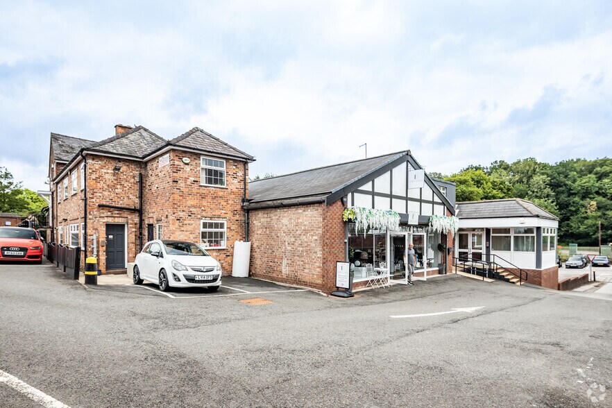 Bollin Walk, Wilmslow for lease - Building Photo - Image 2 of 5