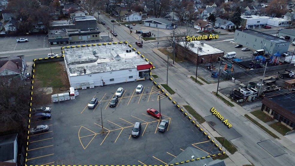 1856 W Sylvania Ave, Toledo, OH for sale - Building Photo - Image 1 of 4