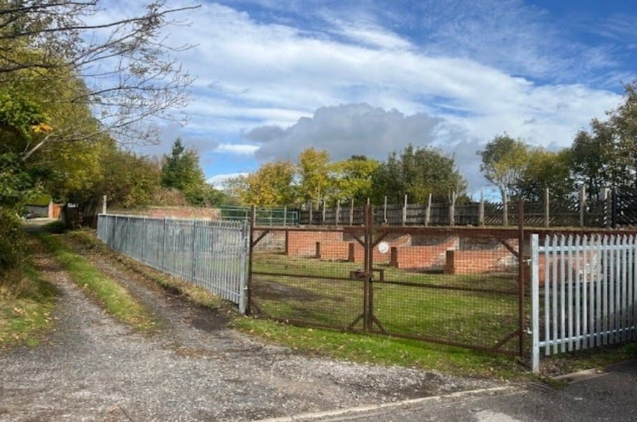 Harrogate Rd, Leeds for lease Primary Photo- Image 1 of 4