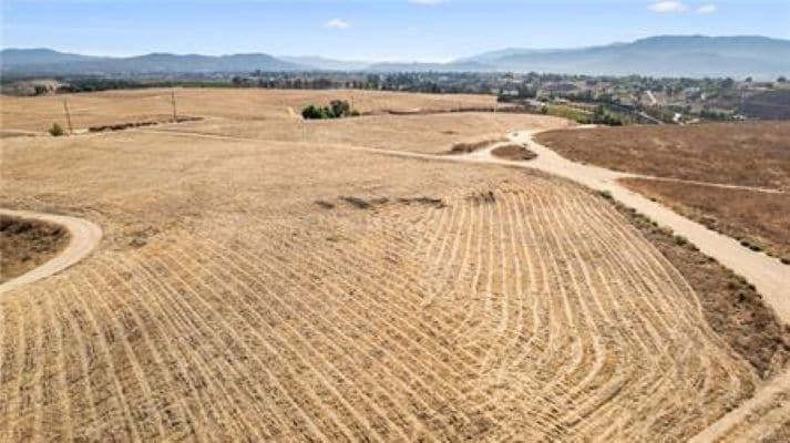 20 La Serena, Temecula, CA for sale - Building Photo - Image 2 of 3