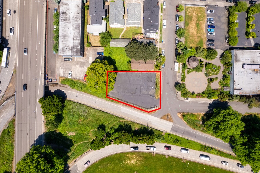 0000 S Water Ave, Portland, OR for sale - Aerial - Image 2 of 10