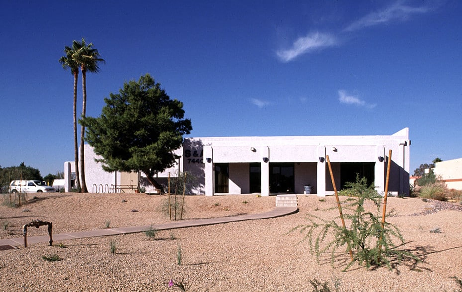 7440 E Karen Dr, Scottsdale, AZ à louer - Photo du bâtiment - Image 2 de 68