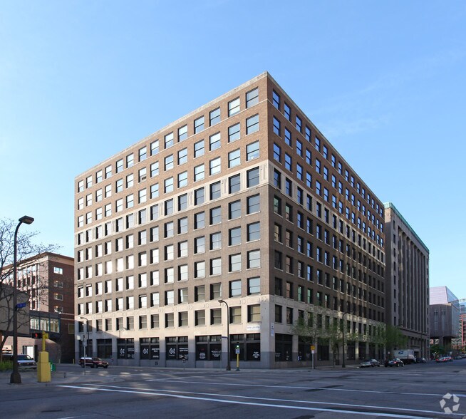 Minneapolis Grain Exchange portefeuille de 3 propriétés à vendre sur LoopNet.ca - Photo du bâtiment - Image 3 de 3