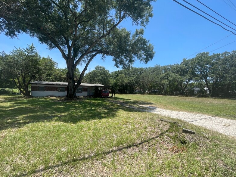 1406 Hobbs St, Tampa, FL for sale - Building Photo - Image 2 of 5