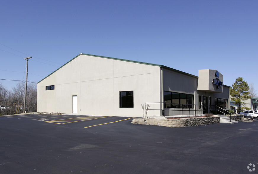 7714 N Owasso Expy, Owasso, OK for sale - Building Photo - Image 1 of 2