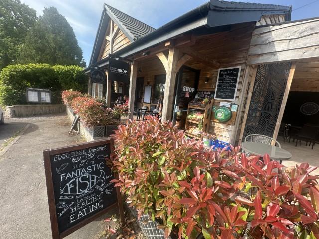 1 Greenmeadow Dr, Caldicot à vendre - Photo du bâtiment - Image 2 de 22