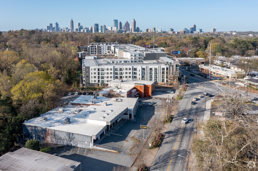 1747 Cheshire Bridge Rd NE, Atlanta, GA à vendre - Aérien - Image 3 de 6
