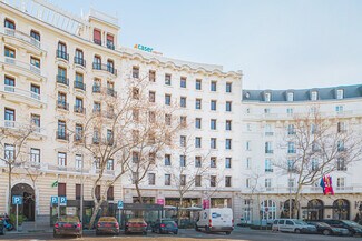 Plus de détails pour Plaza de la Lealtad, 4, Madrid - Bureau à louer