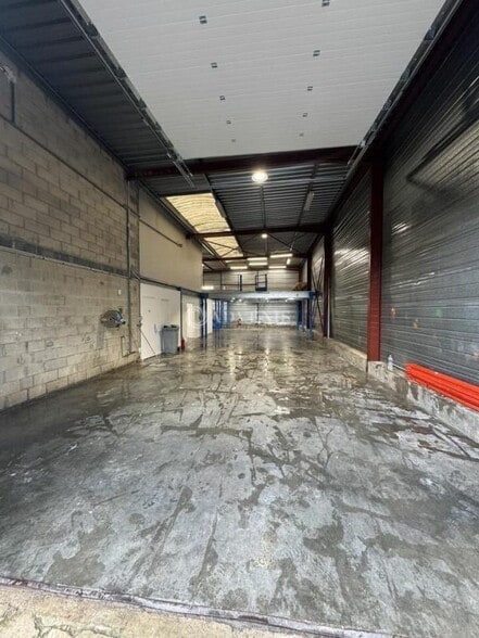 Flex in Mitry-Mory for lease - Building Photo - Image 3 of 8