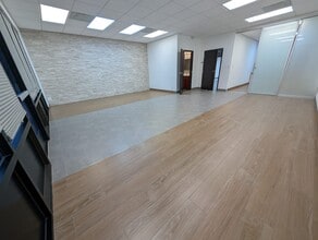 200 Valley Dr, Brisbane, CA for lease Interior Photo- Image 2 of 12