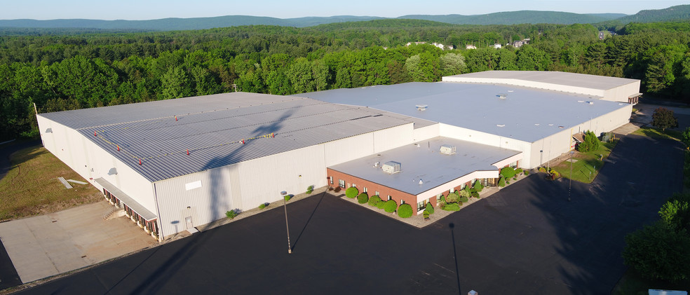 70 Turnpike Industrial Rd, Westfield, MA for sale - Building Photo - Image 1 of 1