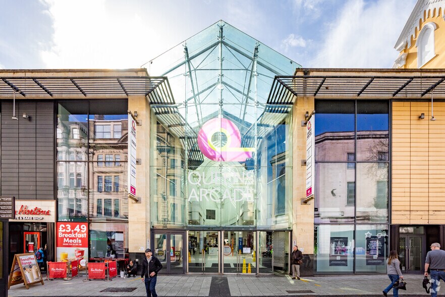 Queen St, Cardiff à louer - Photo du bâtiment - Image 2 de 12