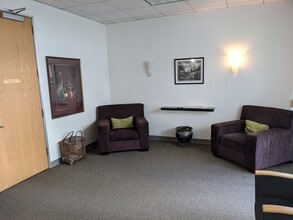 3201 Wilshire Blvd, Santa Monica, CA for lease Interior Photo- Image 2 of 2