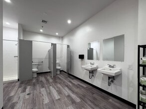 29-28 41st Ave, Long Island City, NY à louer Photo intérieure- Image 2 de 4