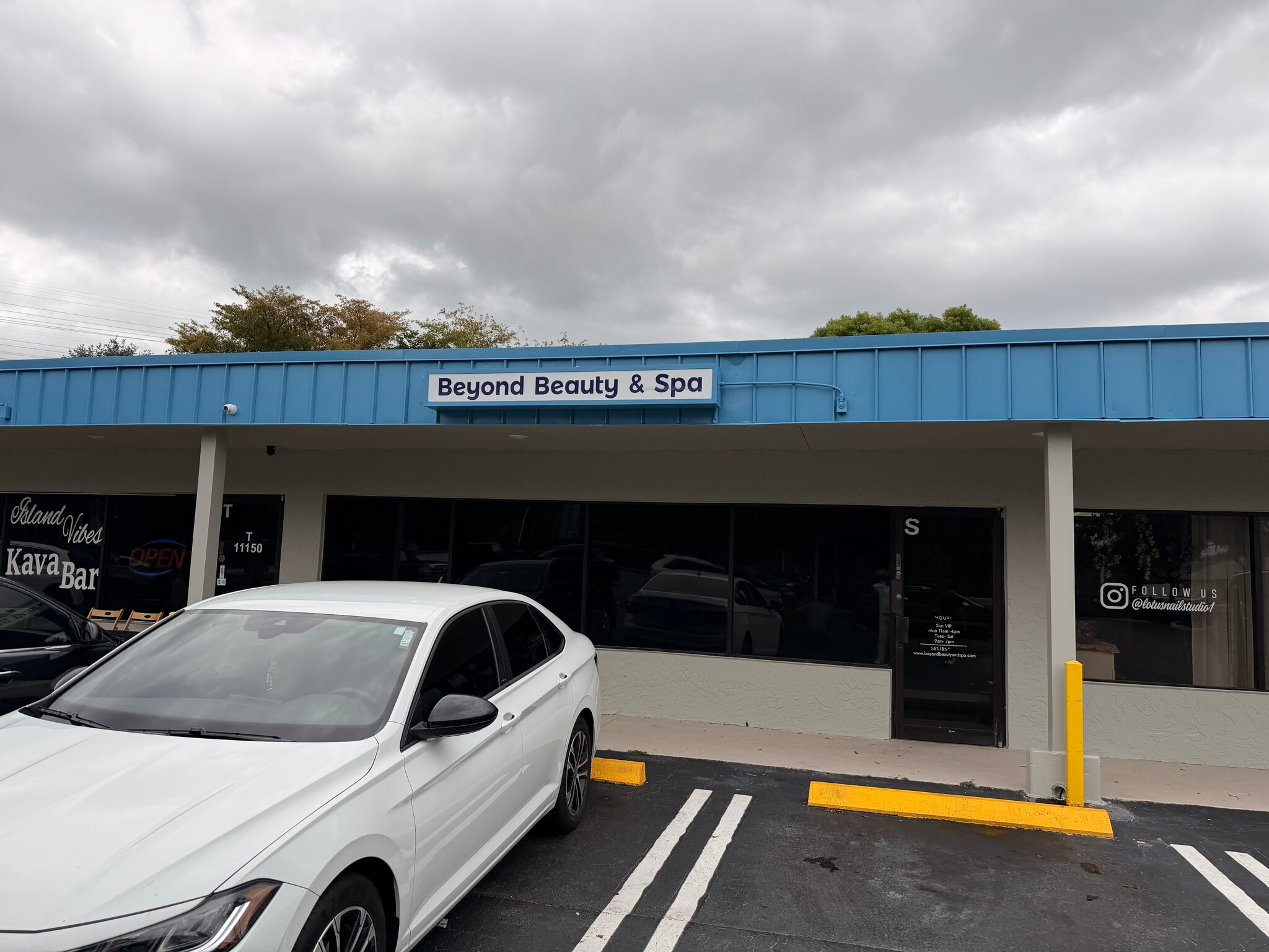 11150 Okeechobee Blvd, Royal Palm Beach, FL for lease Interior Photo- Image 1 of 10