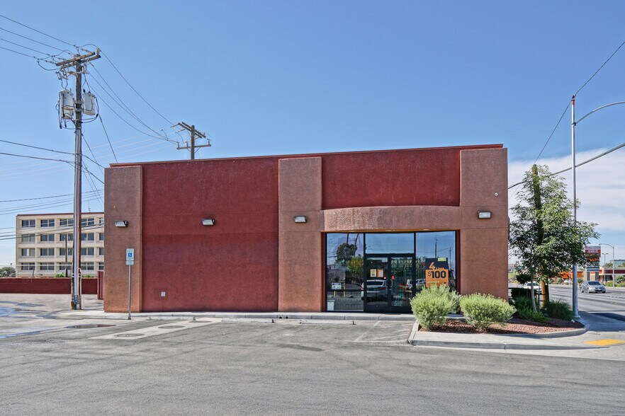 2730 S Maryland Pky, Las Vegas, NV à vendre - Photo du bâtiment - Image 3 de 3