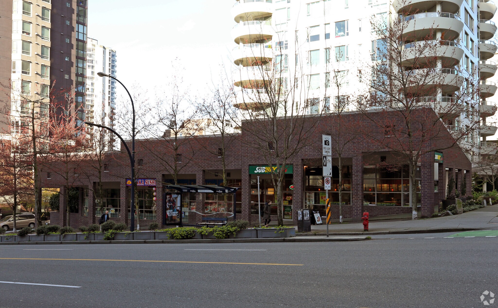 1351-1361 Burrard St, Vancouver, BC à vendre Photo principale- Image 1 de 3
