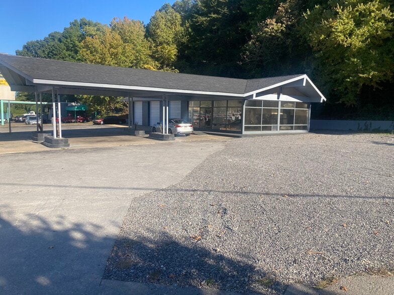 3920 Hixson Pike, Chattanooga, TN for lease - Primary Photo - Image 1 of 7