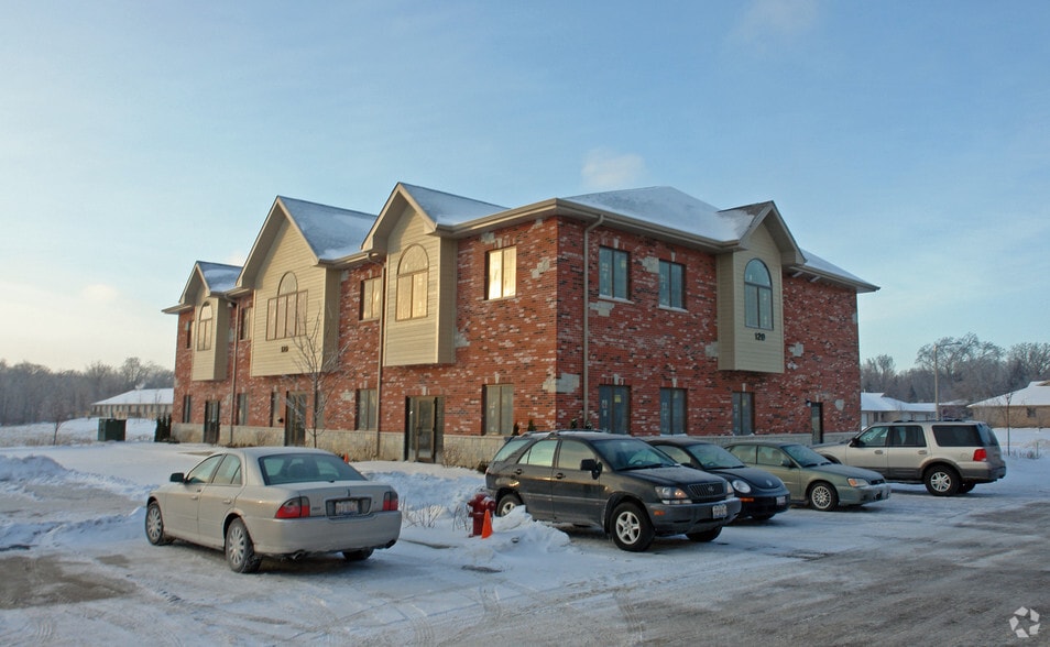 120 Batson Ct, New Lenox, IL à louer - Photo du bâtiment - Image 2 de 21