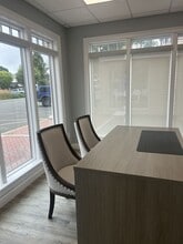 670 Boston Post Rd, Madison, CT for lease Interior Photo- Image 2 of 9