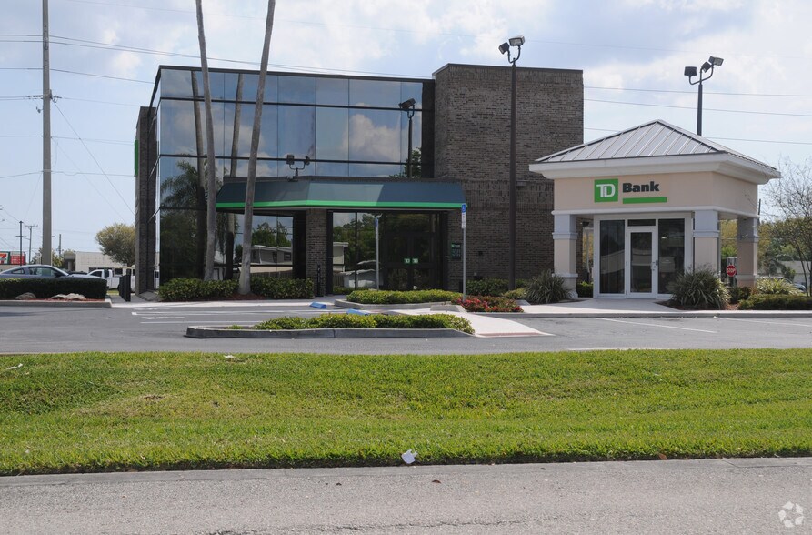 3125 W New Haven Ave, Melbourne, FL for lease - Building Photo - Image 1 of 2
