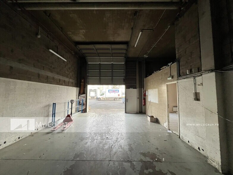Industrial in Gennevilliers for lease - Building Photo - Image 3 of 5
