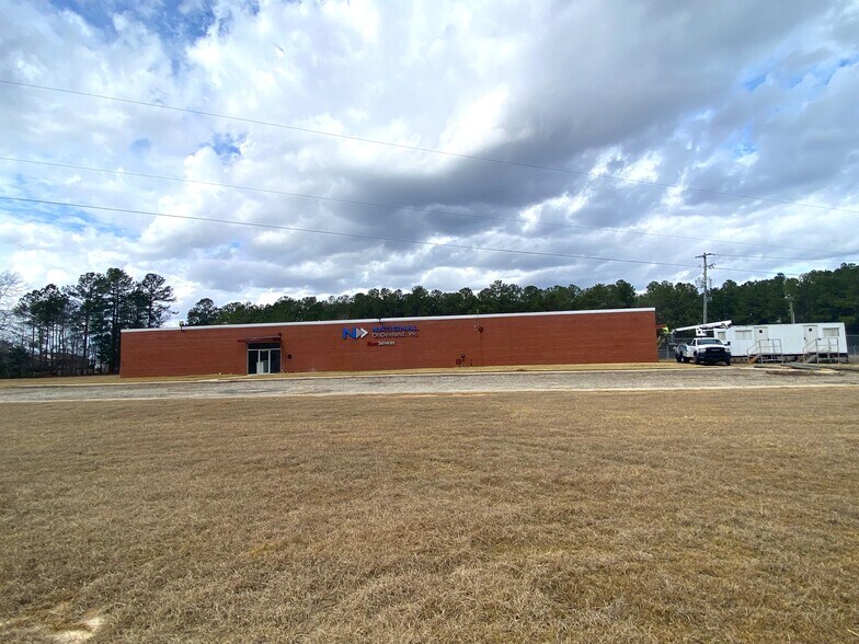 1212 F.R. Huff Dr, St Matthews, SC à louer - Photo du bâtiment - Image 2 de 30