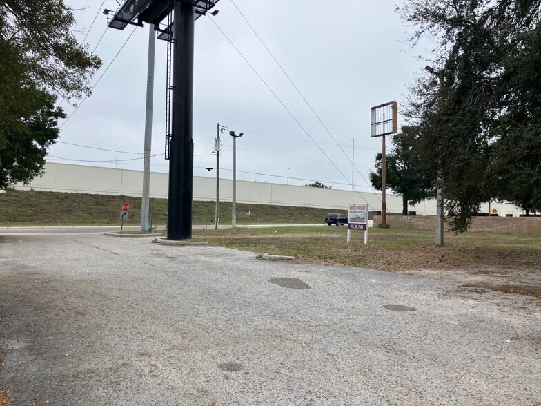 3900 Marguerite st, Tampa, FL for sale - Building Photo - Image 3 of 5