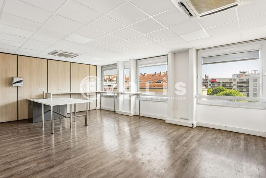 19 Bis Avenue Léon Gambetta, Montrouge for lease - Interior Photo - Image 3 of 7