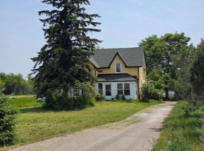 1317 Winchester Rd E, Oshawa, ON à vendre - Photo du bâtiment - Image 3 de 4