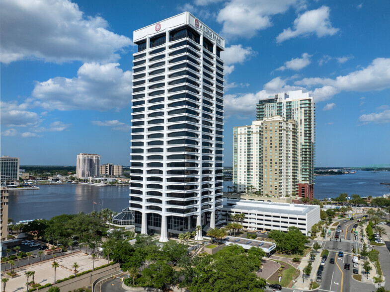 1301 Riverplace Blvd, Jacksonville, FL à louer - Photo principale - Image 1 de 33