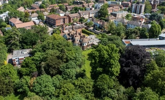 Plus de détails pour Surbiton Educational Campus, Surbiton - Spécialité à vendre