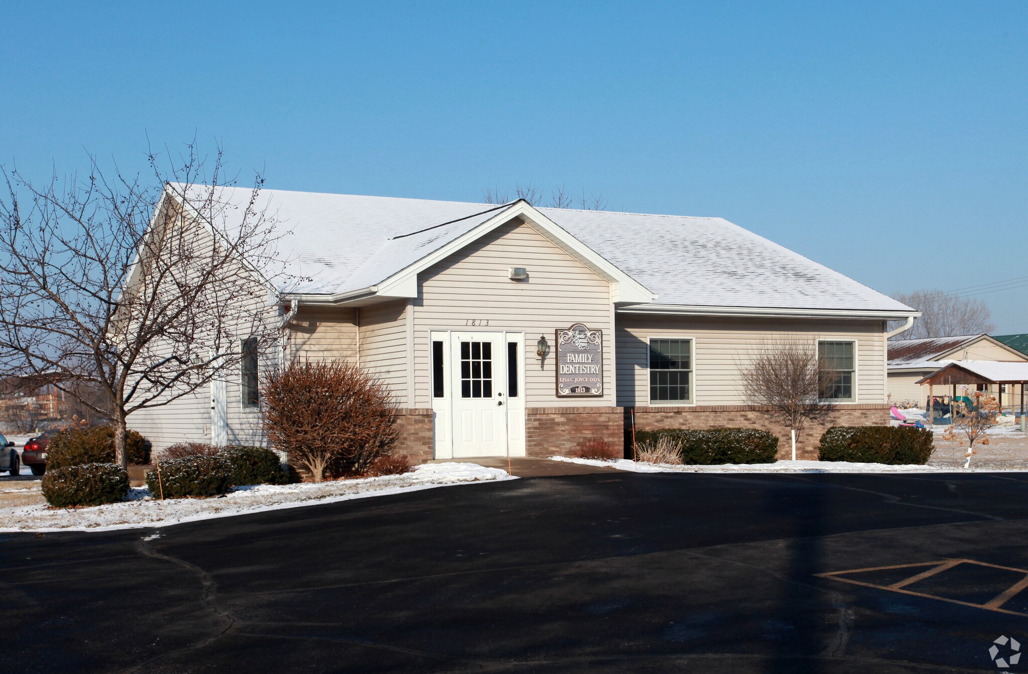 1813 Wilson St, Menomonie, WI à vendre Photo principale- Image 1 de 3