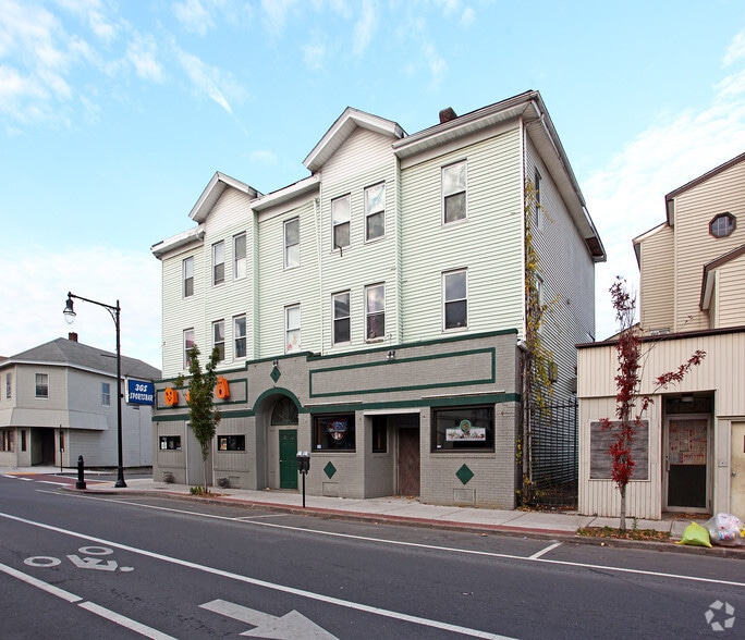 148-152 Millbury St, Worcester, MA à vendre - Photo du bâtiment - Image 2 de 19