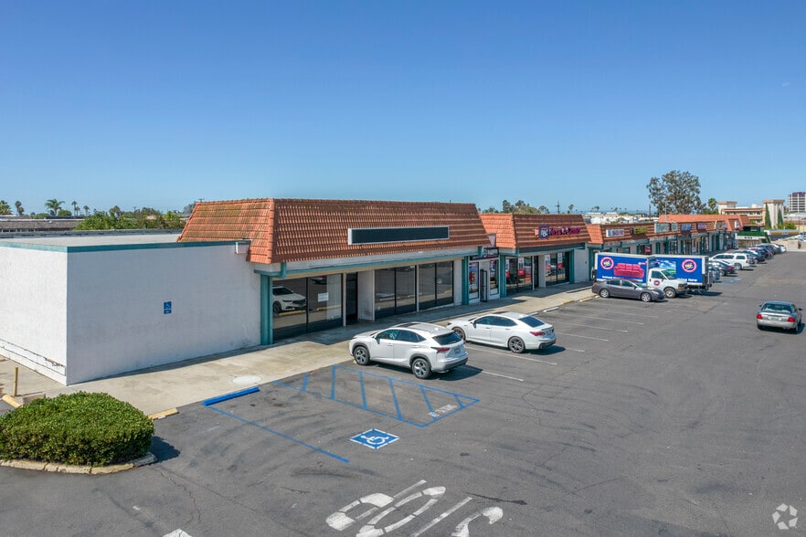 6133-6390 Balboa, San Diego, CA for lease - Building Photo - Image 1 of 3