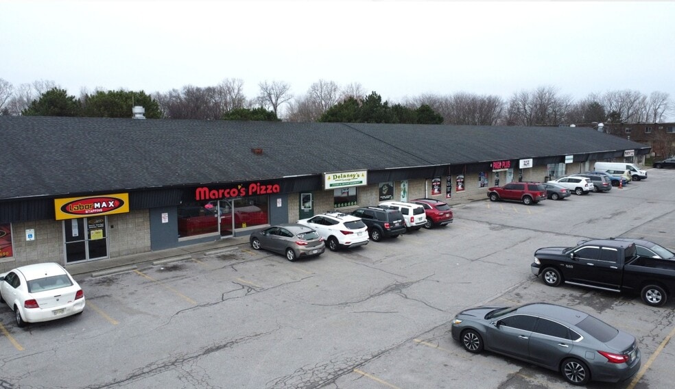 309-337 Alexis Rd, Toledo, OH for lease - Building Photo - Image 1 of 13