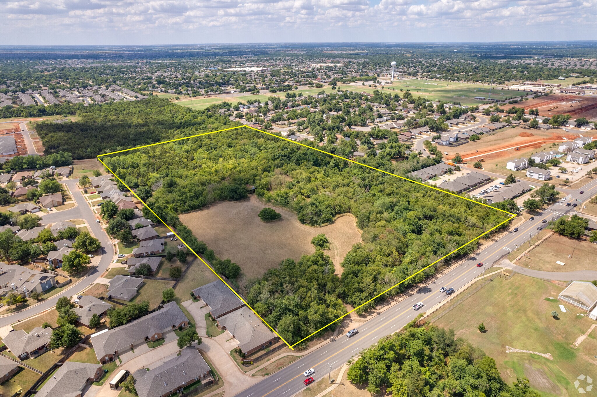 N Kelly Ave, Edmond, OK à vendre Photo principale- Image 1 de 13